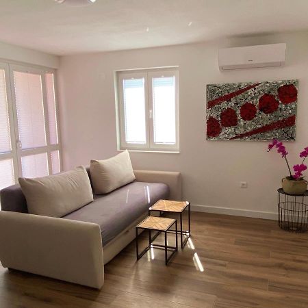 זאדאר Apartments Junior מראה חיצוני תמונה