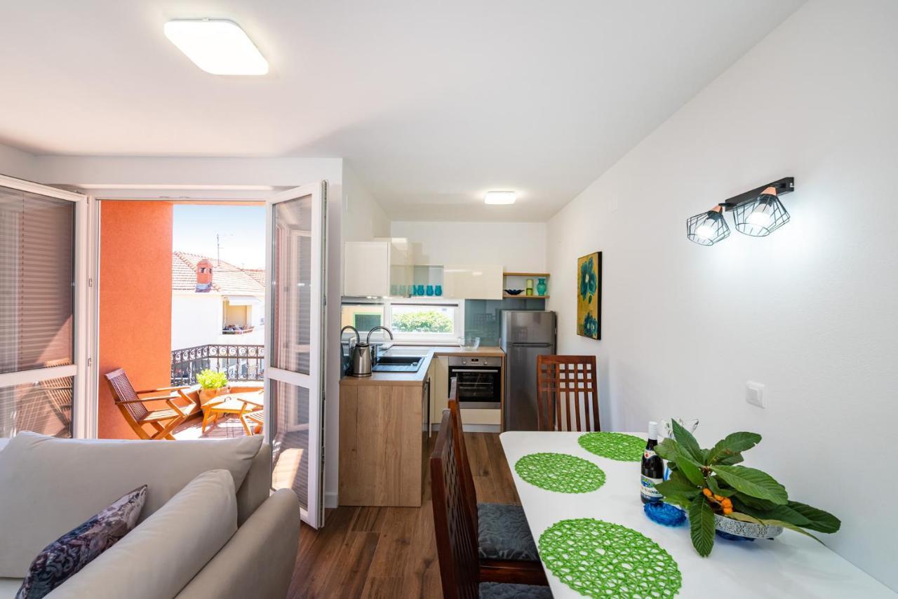 זאדאר Apartments Junior מראה חיצוני תמונה