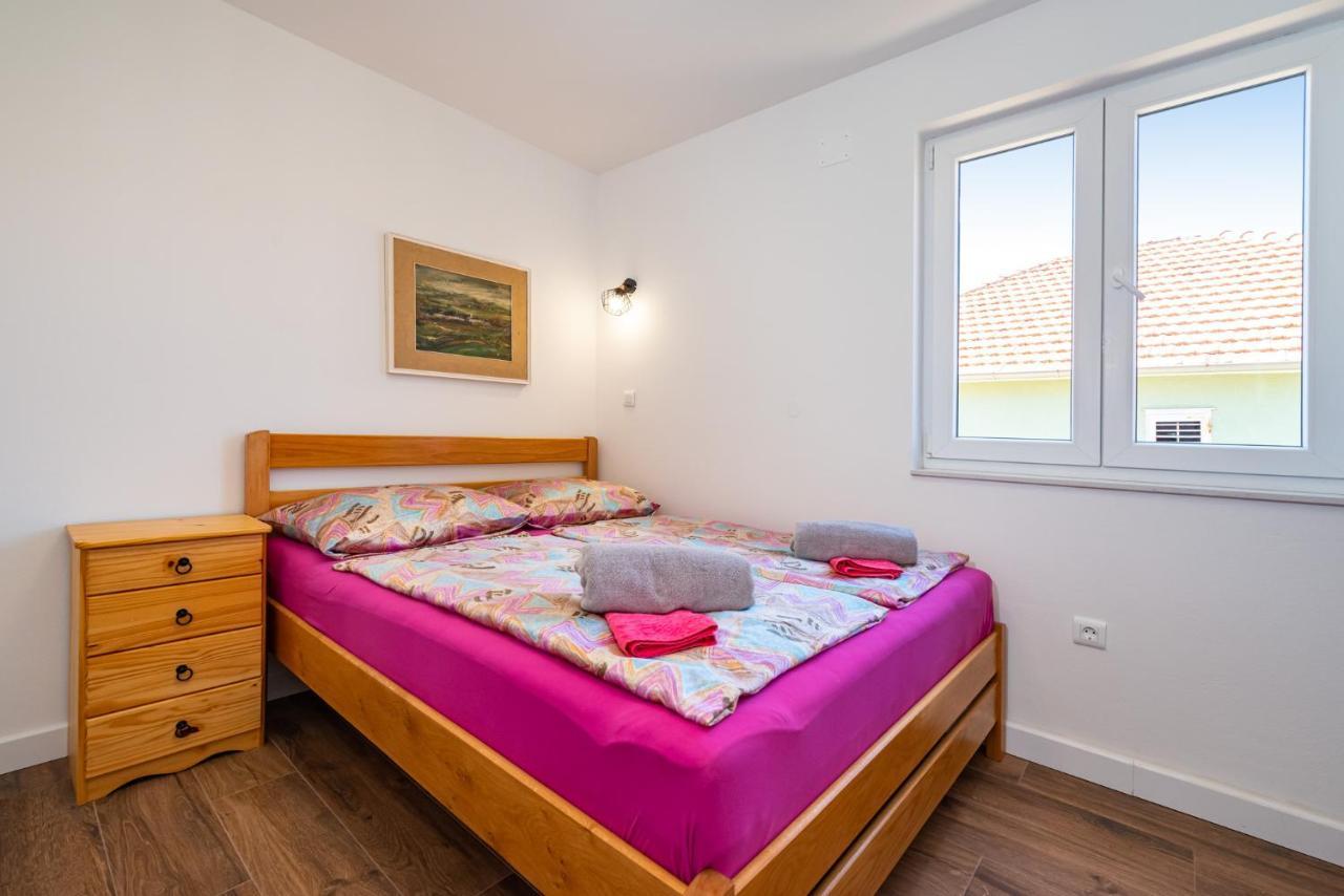 זאדאר Apartments Junior מראה חיצוני תמונה