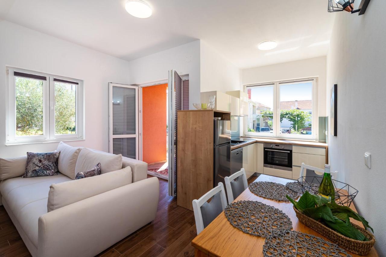 זאדאר Apartments Junior מראה חיצוני תמונה