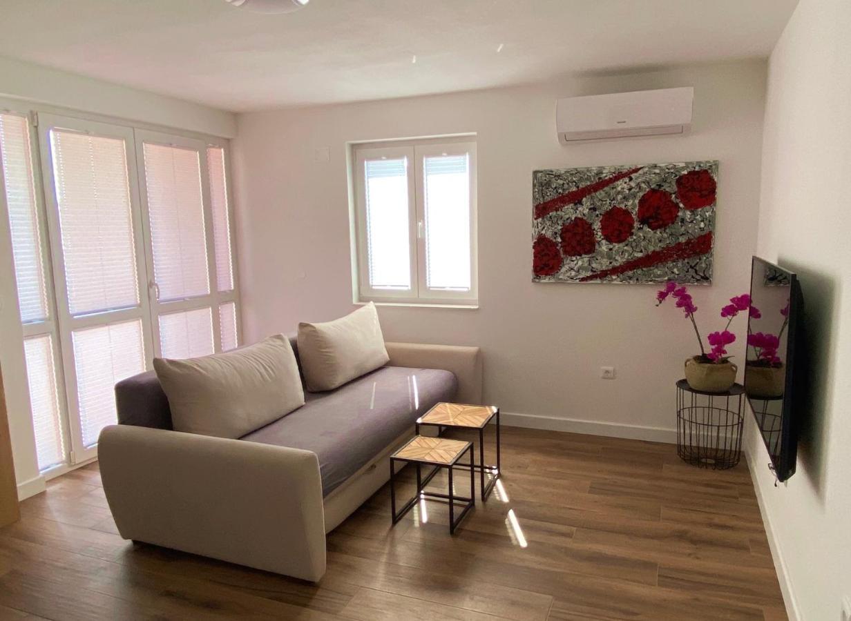 זאדאר Apartments Junior מראה חיצוני תמונה
