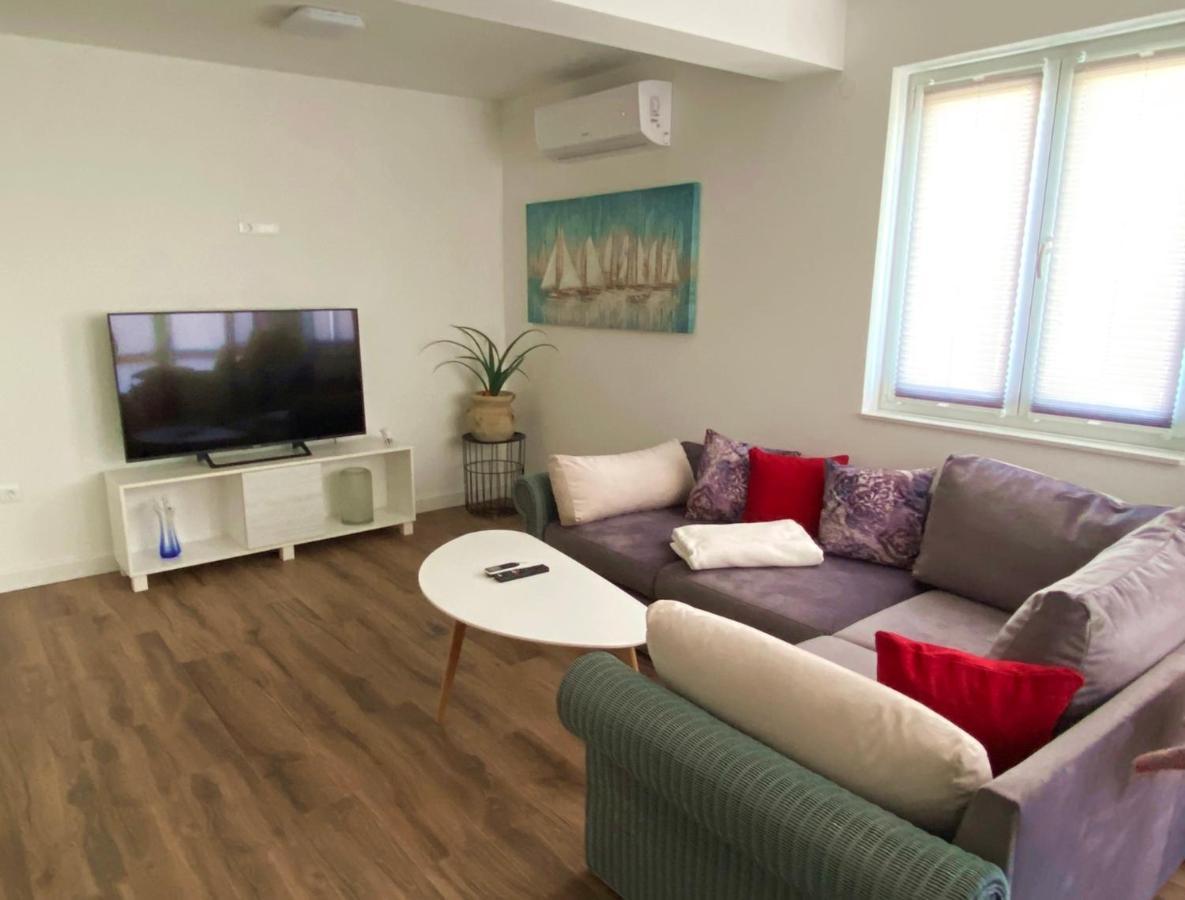 זאדאר Apartments Junior מראה חיצוני תמונה